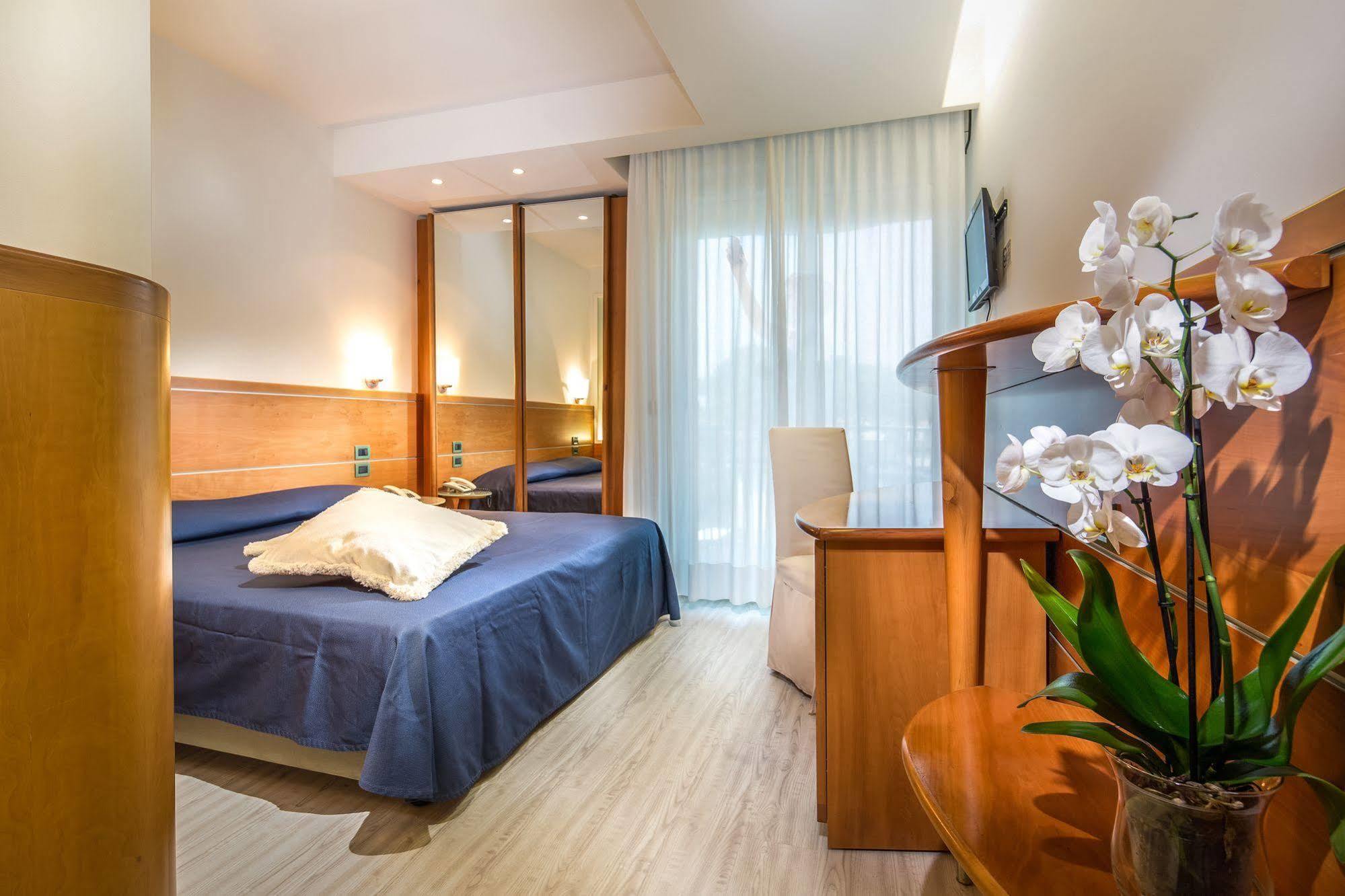 Park Hotel Λινιάνο Σαμπιαντόρο Εξωτερικό φωτογραφία